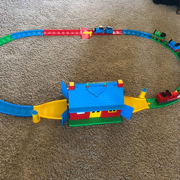 My First Thomas The Train Set - Picture 7 of 10